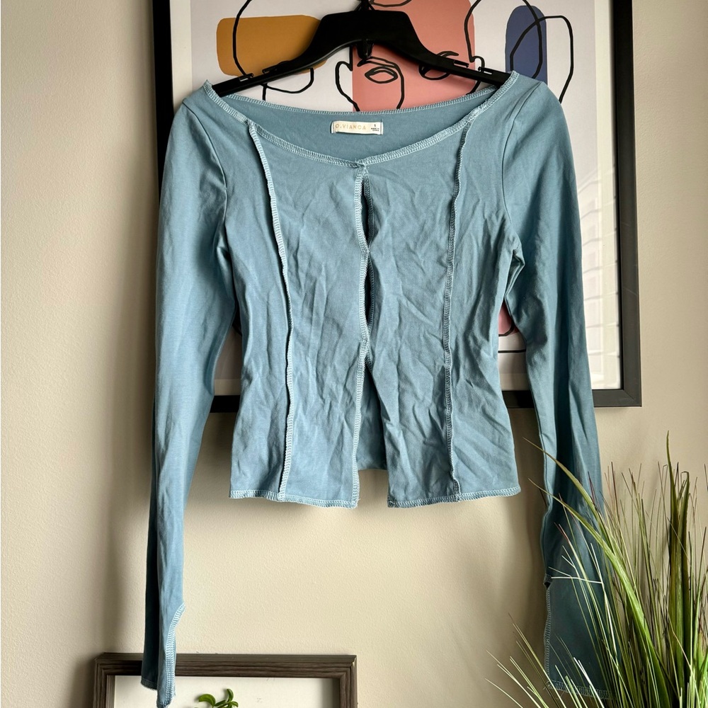 NWOT BLUE LONG SLEEVE TOP